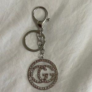 New! Fashion key Chain GG. Looks similar to the Gucci brand